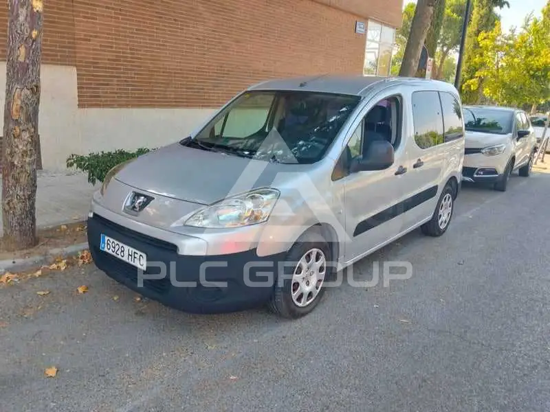 2011 Peugeot Partner