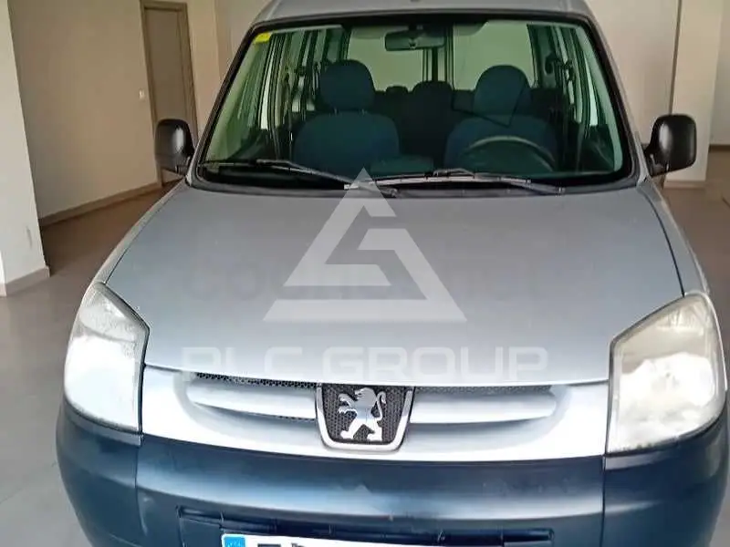 2011 Peugeot Partner