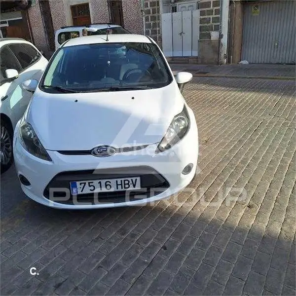 2011 Ford FIESTA