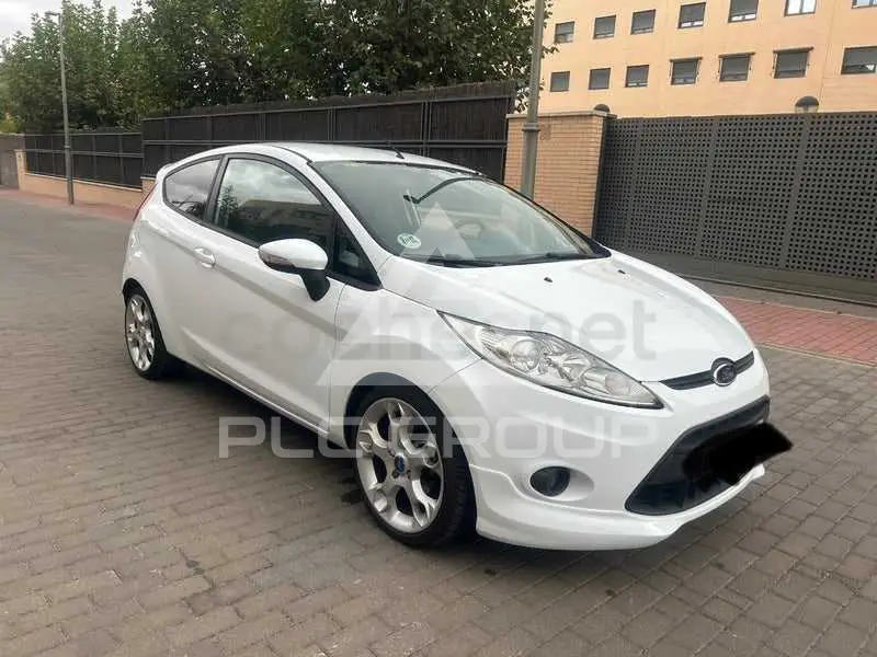 2011 Ford FIESTA