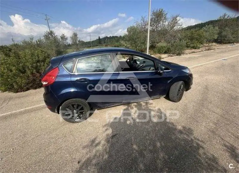 2011 Ford FIESTA