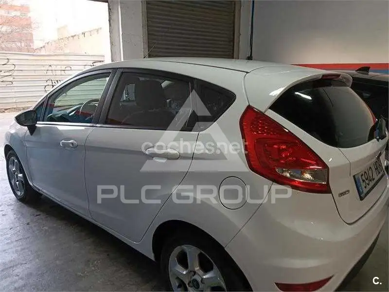 2011 Ford FIESTA