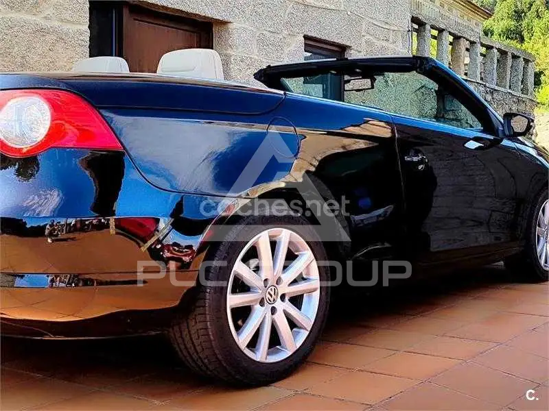 2011 Volkswagen EOS