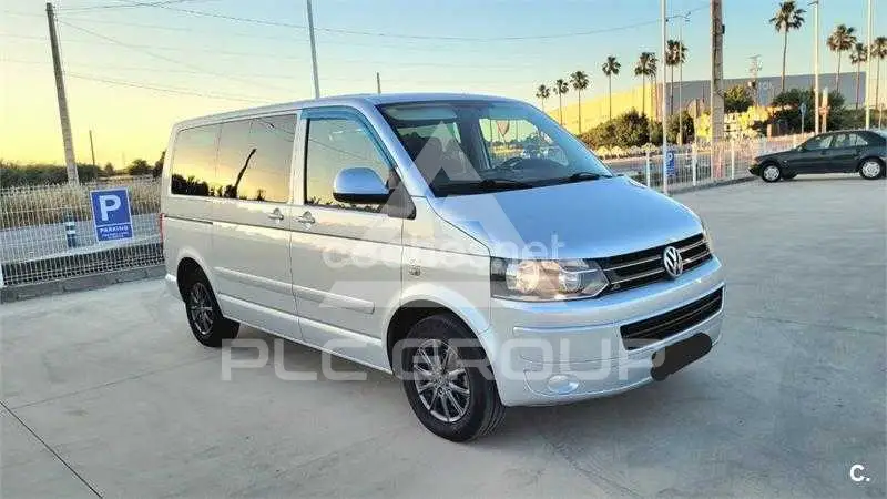 2011 Volkswagen CARAVELLE