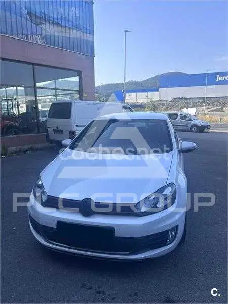 2011 Volkswagen GOLF