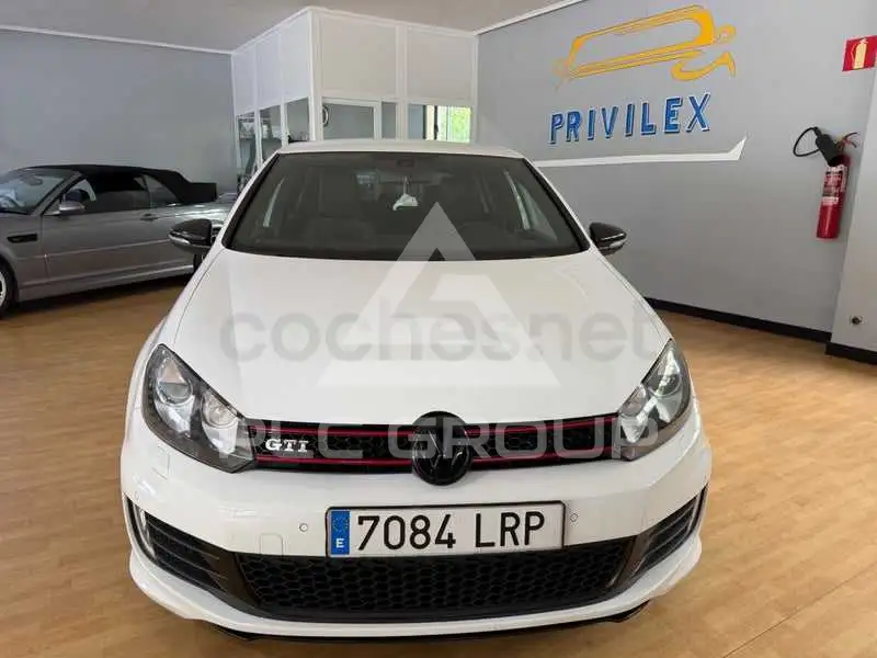 2011 Volkswagen GOLF
