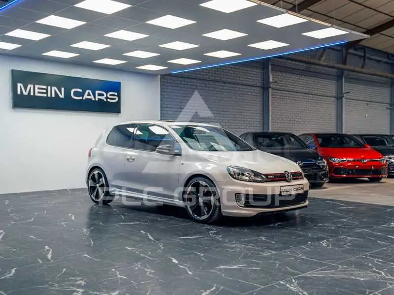 2011 Volkswagen GOLF