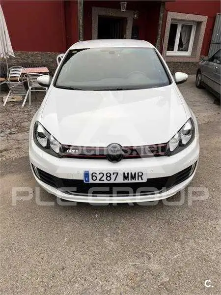 2011 Volkswagen GOLF