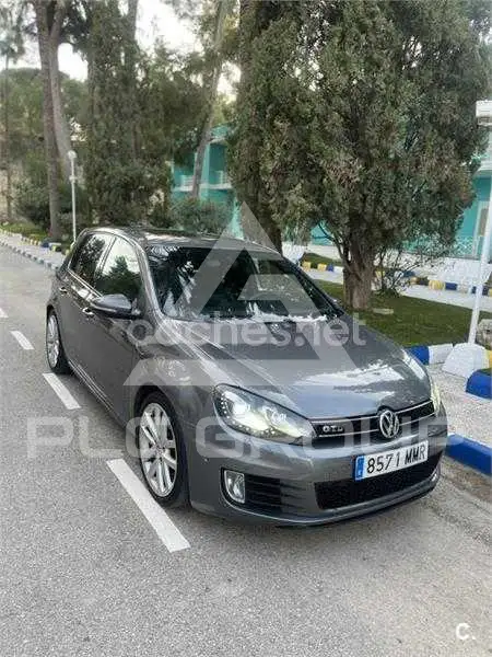 2011 Volkswagen GOLF
