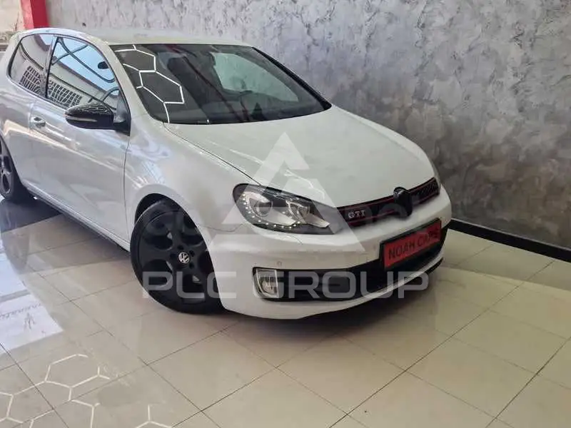 2011 Volkswagen GOLF
