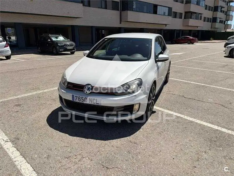 2011 Volkswagen GOLF
