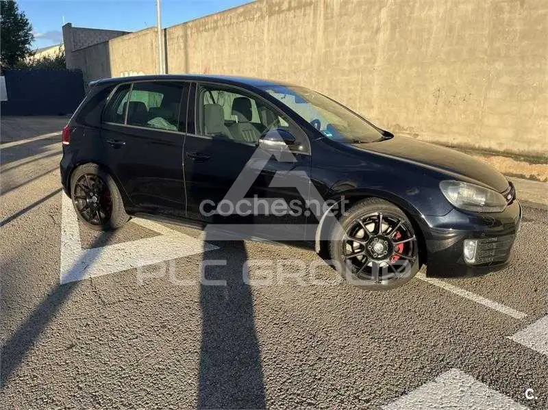 2011 Volkswagen GOLF