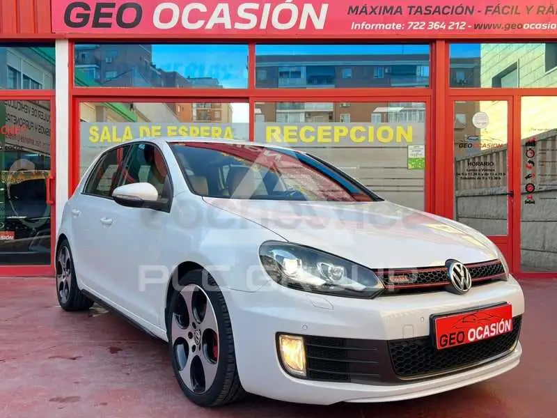2011 Volkswagen GOLF