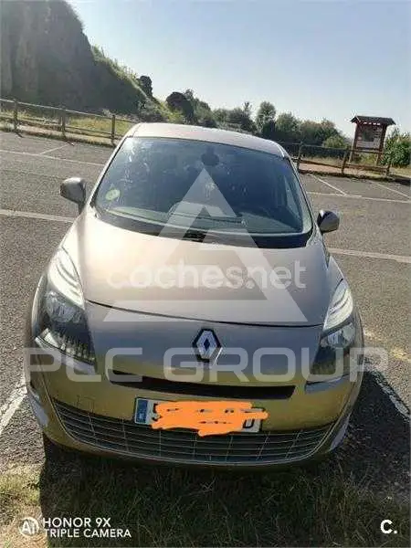2011 Renault Scenic