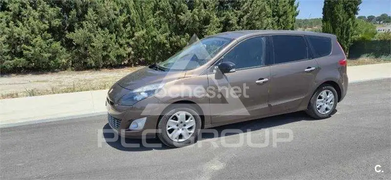 2011 Renault Scenic