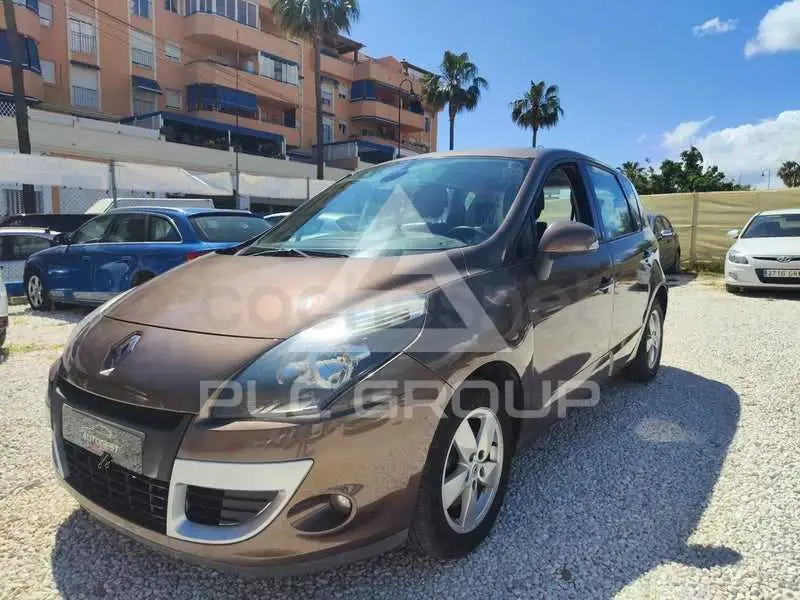 2011 Renault Scenic