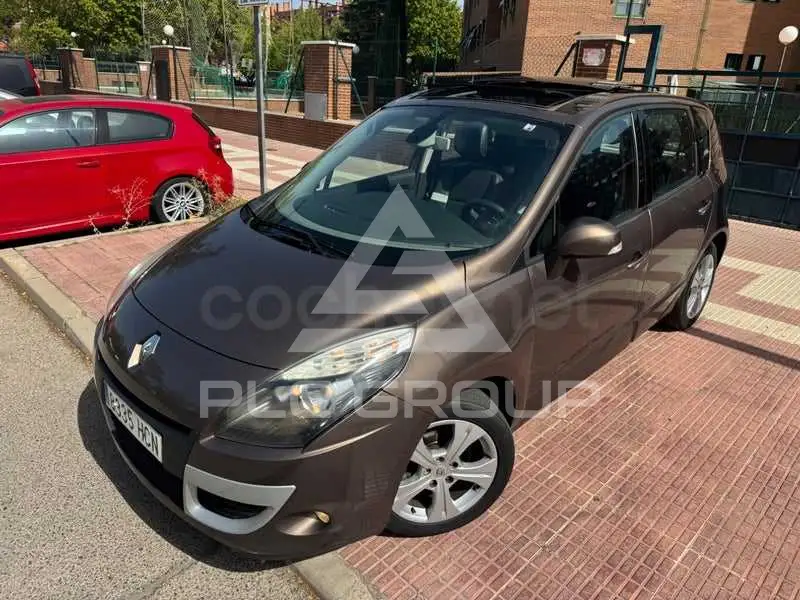 2011 Renault Scenic