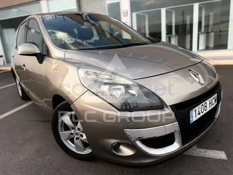 2011 Renault Scenic