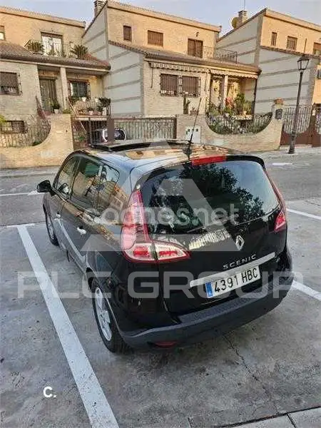 2011 Renault Scenic