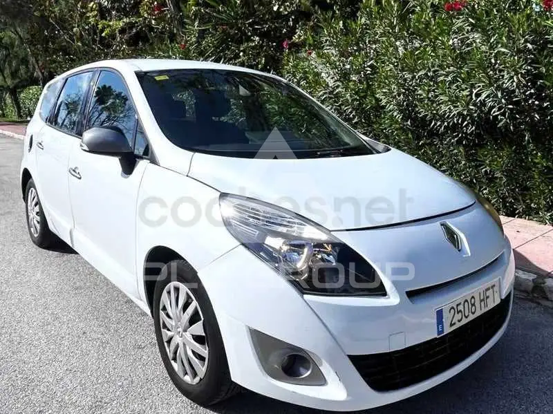 2011 Renault Scenic