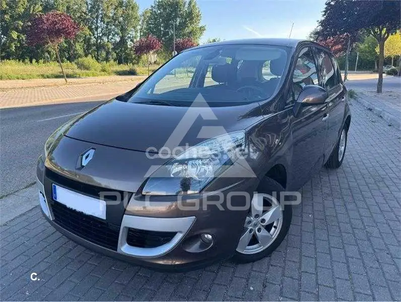 2011 Renault Scenic