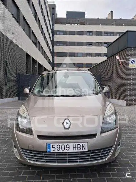 2011 Renault Scenic