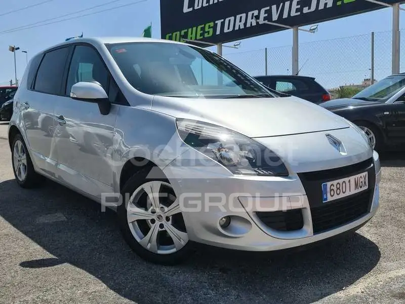2011 Renault Scenic