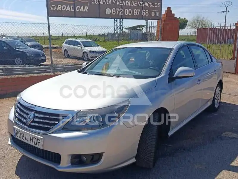 2011 Renault Latitude