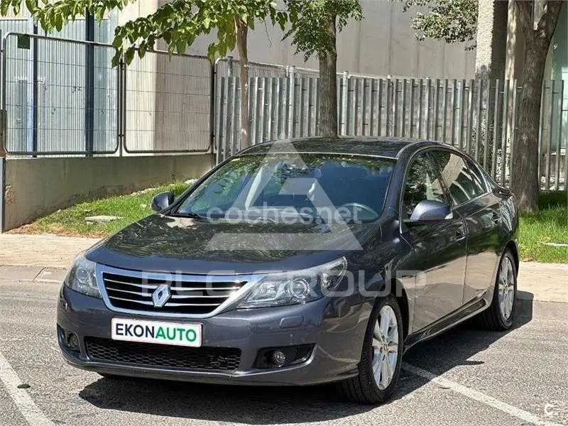 2011 Renault Latitude