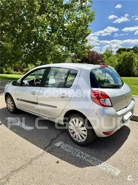 2011 Renault Clio
