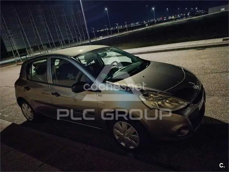 2011 Renault Clio