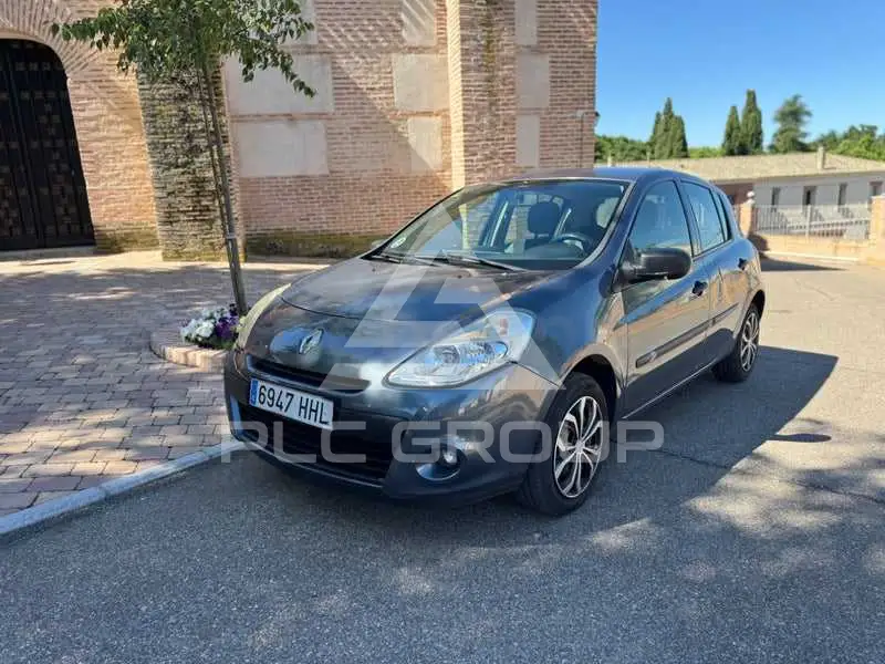 2011 Renault Clio