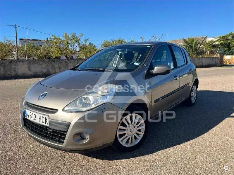2011 Renault Clio