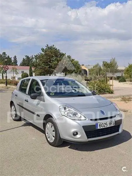 2011 Renault Clio