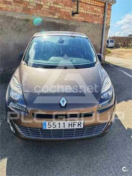 2011 Renault Grand Scenic