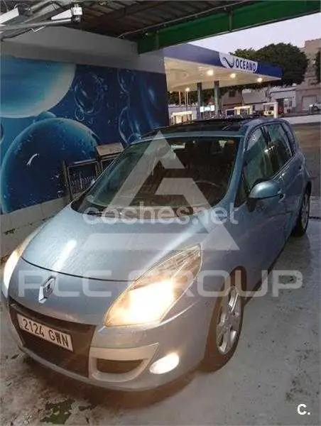 2011 Renault Grand Scenic