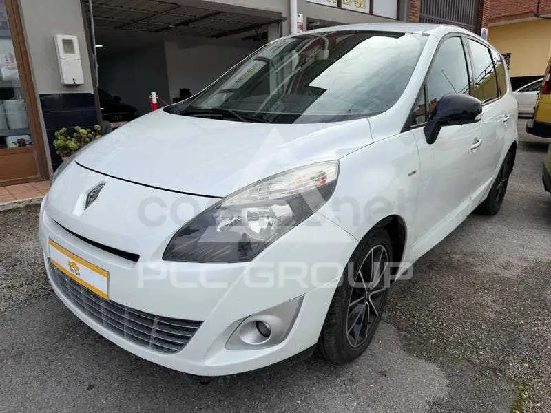 2011 Renault Grand Scenic