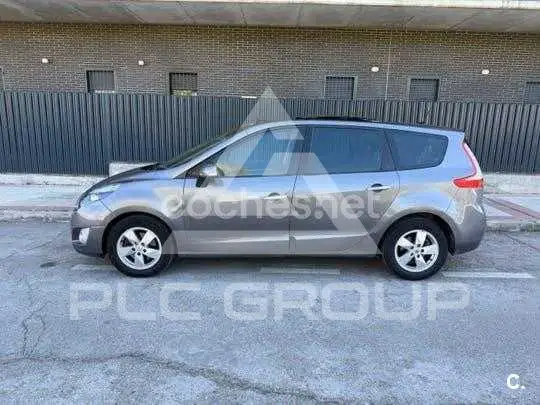 2011 Renault Grand Scenic