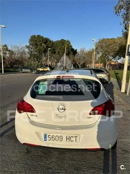 2011 Opel Astra