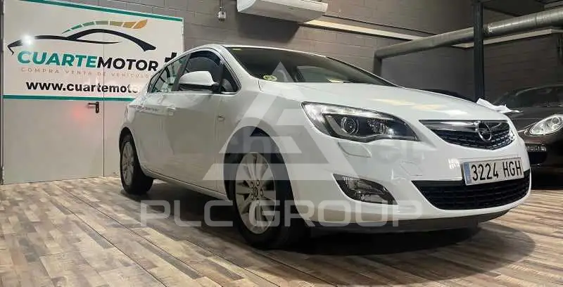 2011 Opel Astra