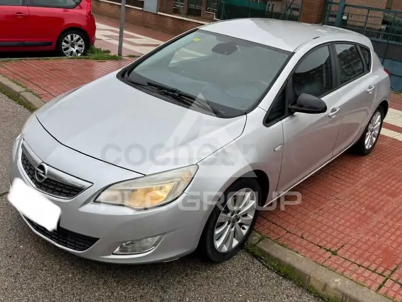 2011 Opel Astra
