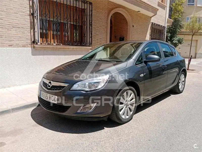 2011 Opel Astra