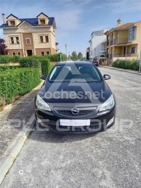 2011 Opel Astra