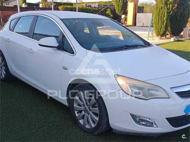2011 Opel Astra