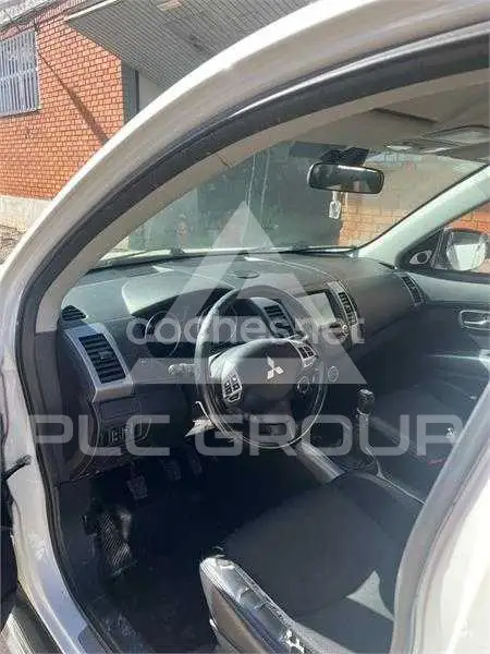 2012 Mitsubishi OUTLANDER