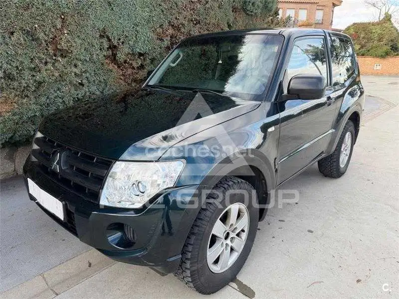 2012 Mitsubishi MONTERO