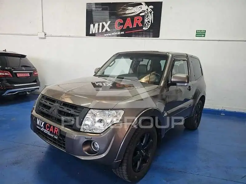 2012 Mitsubishi MONTERO