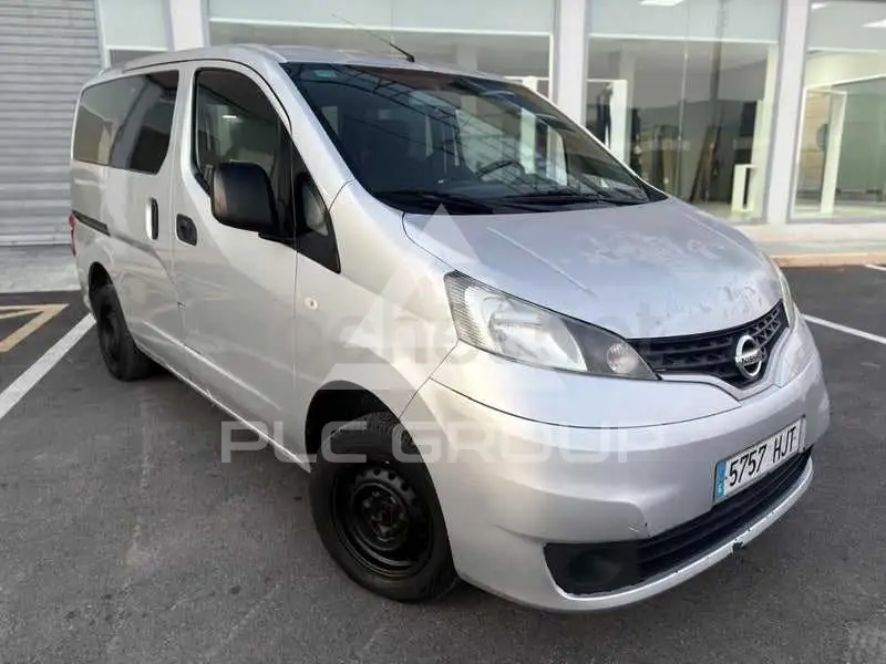 2012 Nissan NV 200