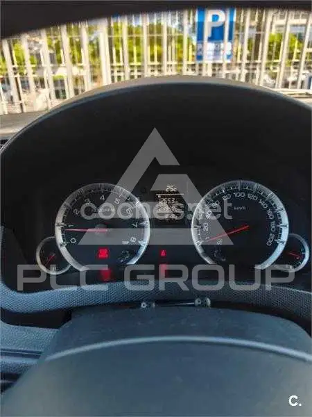 2012 Suzuki SWIFT