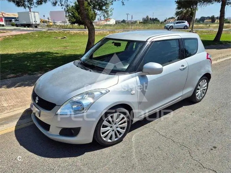 2012 Suzuki SWIFT